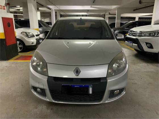 RENAULT SANDERO 1.6 PRIVILÉGE 16V FLEX 4P AUTOMÁTICO